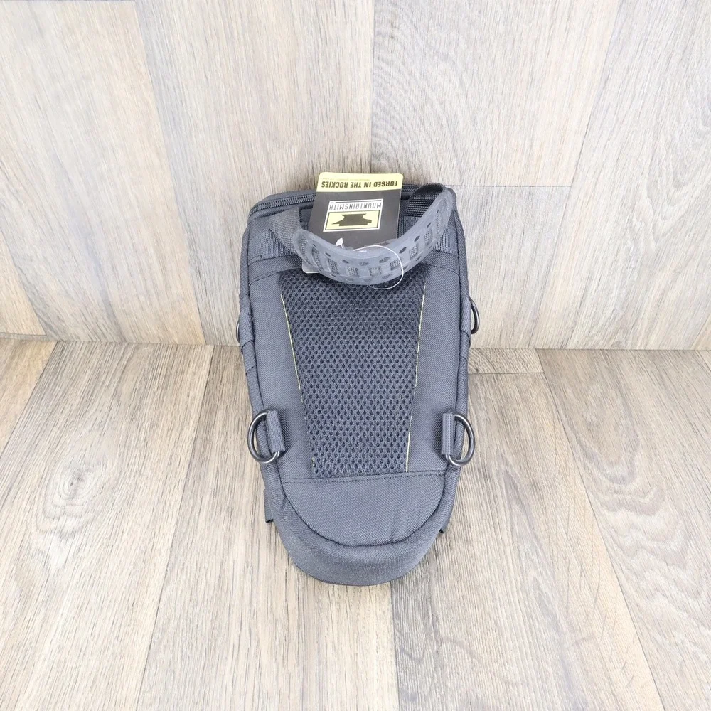 Mountainsmith Quickfire M Camera Bag Black Padded DSLR Case Holster NEW